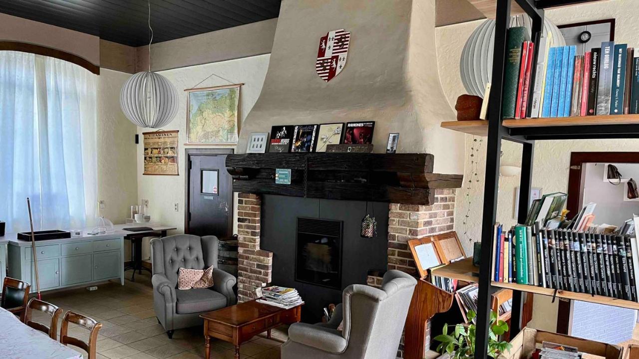 B&B Les Ecoliers Cherain Ngoại thất bức ảnh