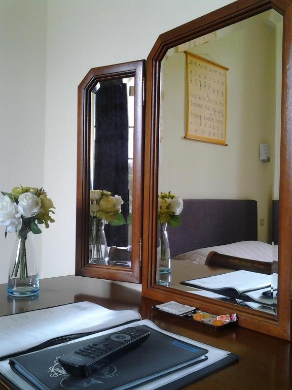 B&B Les Ecoliers Cherain Phòng bức ảnh