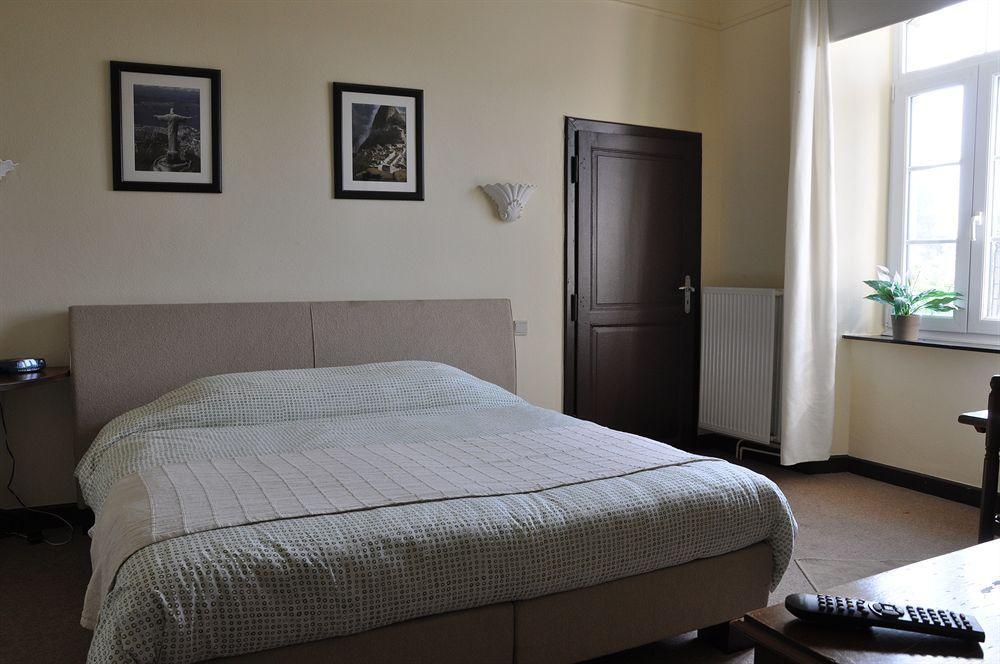 B&B Les Ecoliers Cherain Ngoại thất bức ảnh