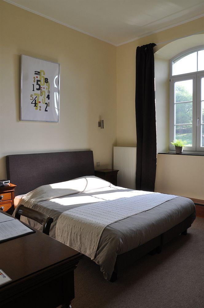 B&B Les Ecoliers Cherain Ngoại thất bức ảnh
