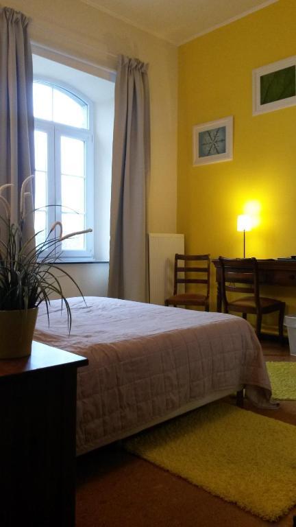 B&B Les Ecoliers Cherain Phòng bức ảnh